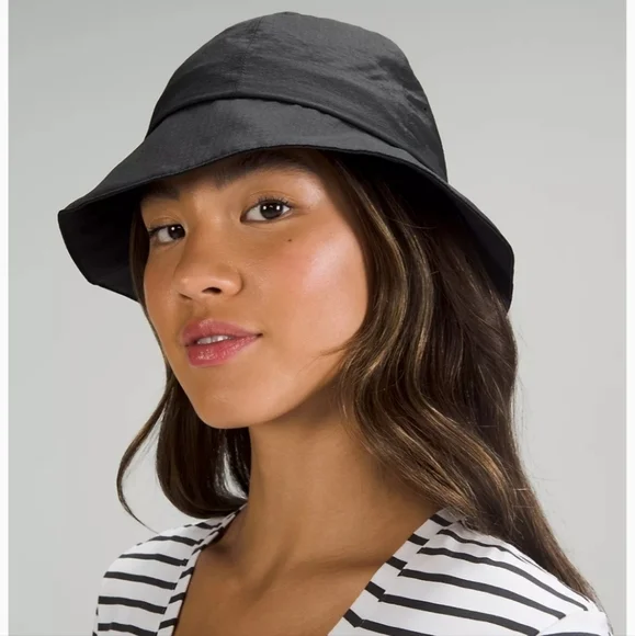 ULTRA-LIGHTWEIGHT Bucket Hat - Picture 4 of 7